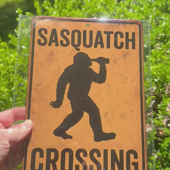 Drunk Sasquatch Crossing Sign – Funny 8x12 Metal Bigfoot Sign with Beer Bottle, Rustic Outdoor Cabin Decor, Dad Gift, Man Cave Sign
