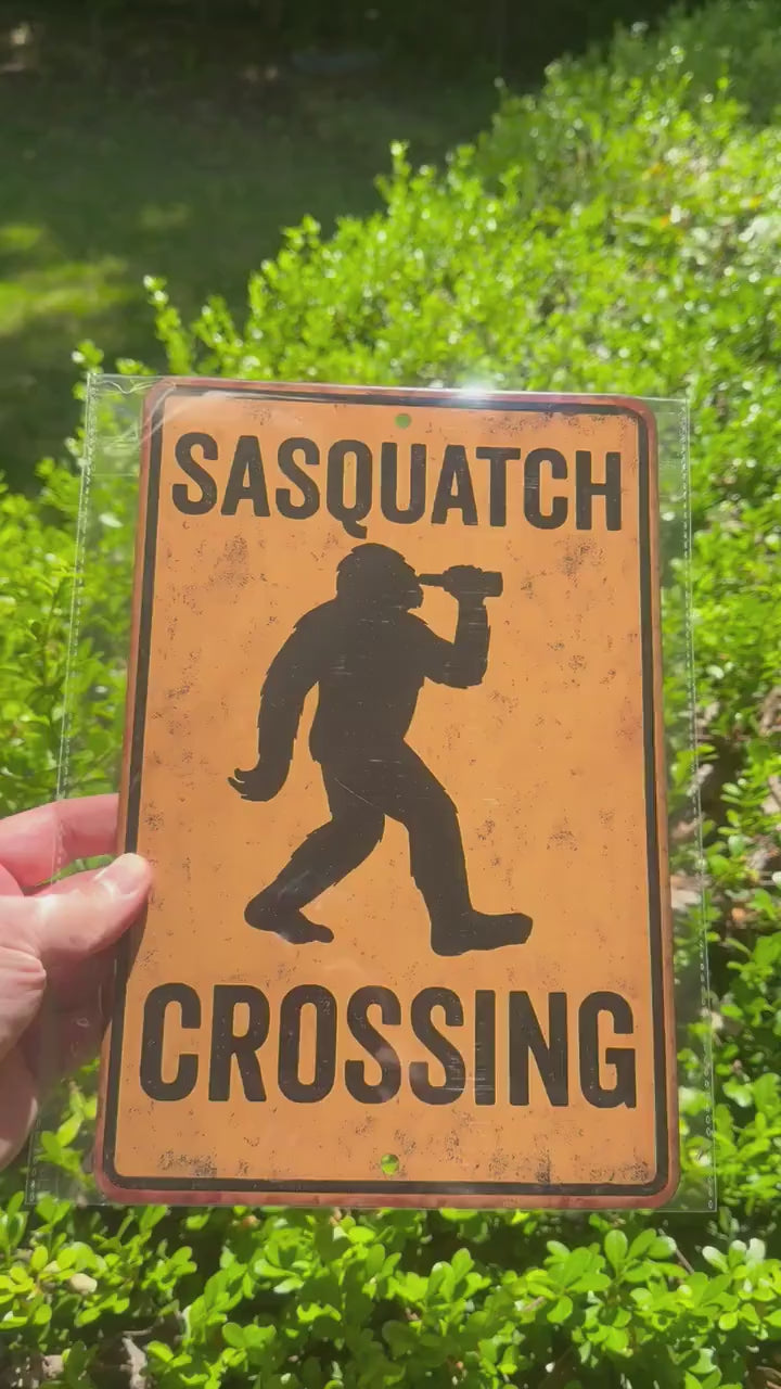 Drunk Sasquatch Crossing Sign – Funny 8x12 Metal Bigfoot Sign with Beer Bottle, Rustic Outdoor Cabin Decor, Dad Gift, Man Cave Sign