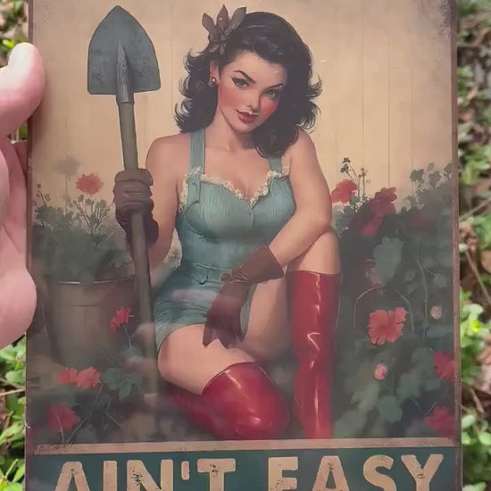 Hoeing Ain’t Easy Pin-Up Girl Sign – 8x12 UV Resistant Aluminum Metal Wall Decor – Funny Retro Gardening Sign